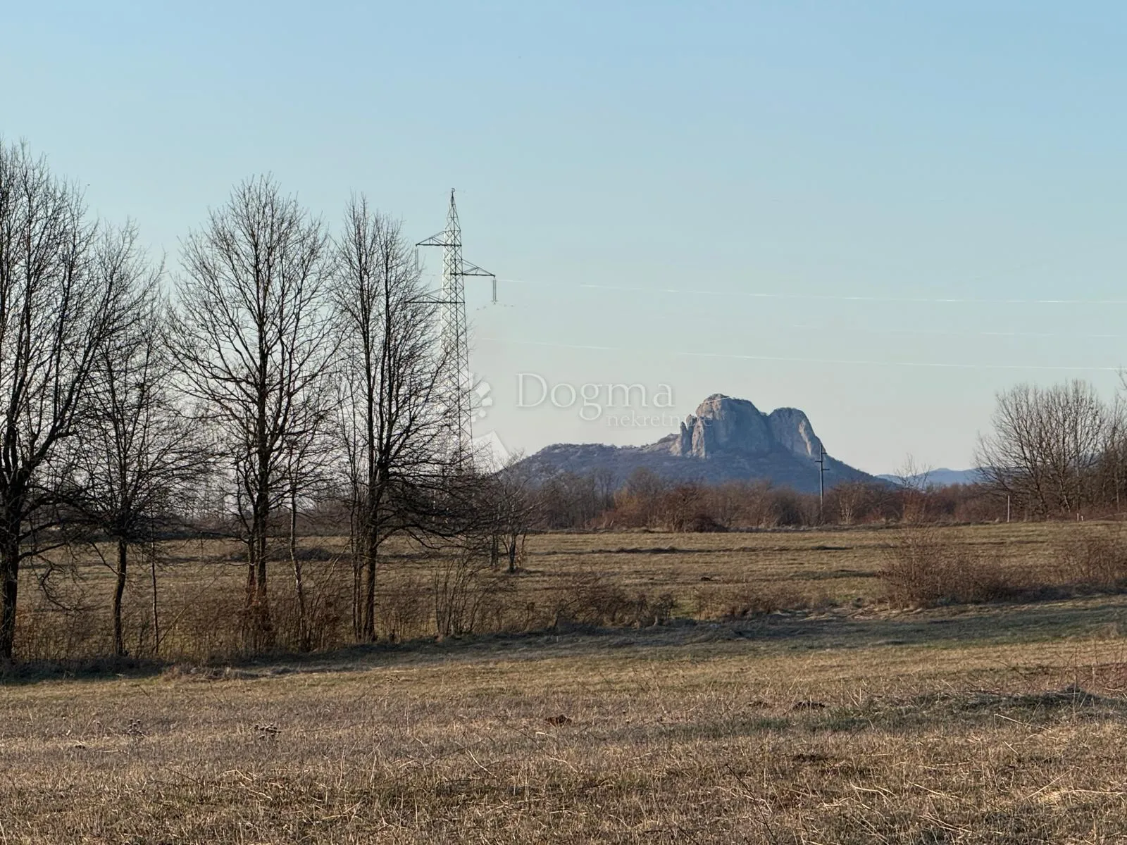 lovinac zemljište s pogledom na velebit i zir 5280 m2 - slika 7