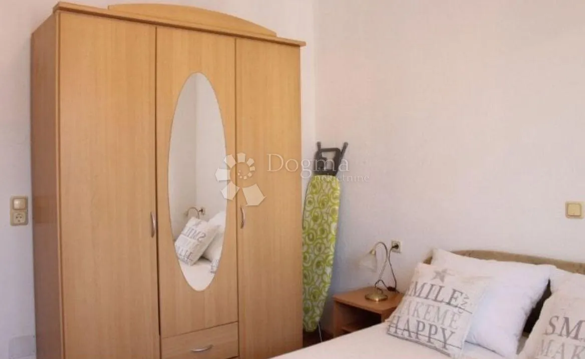 dvoetažni stan 100 m² – mogućnost 2 stana ili jednog velikog, 800 m od mora – rovinj - slika 5