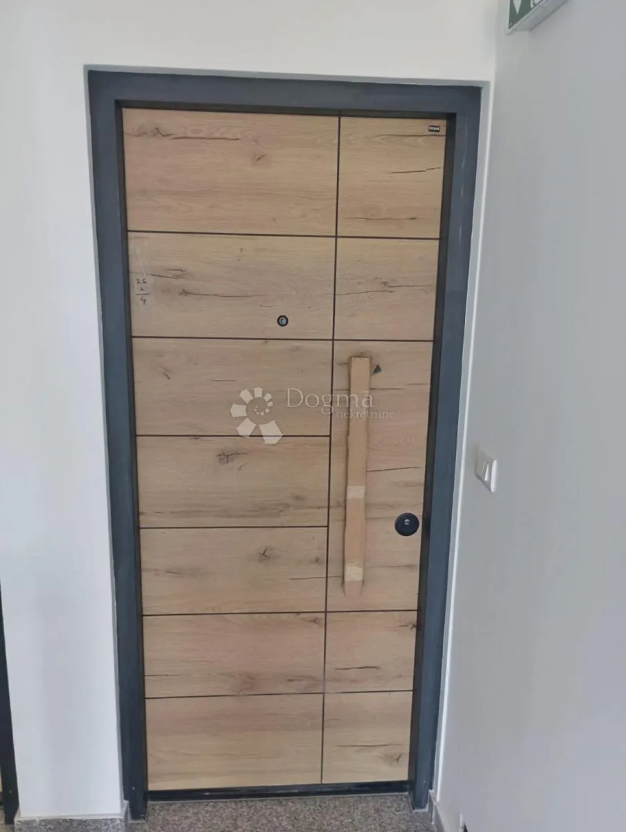 namješteni dvosobni stan, 2. kat (novogradanja) - slika 9