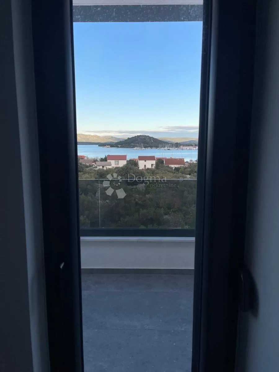 penthouse s panoramskim pogledom na more – 350 m od plaže - slika 39