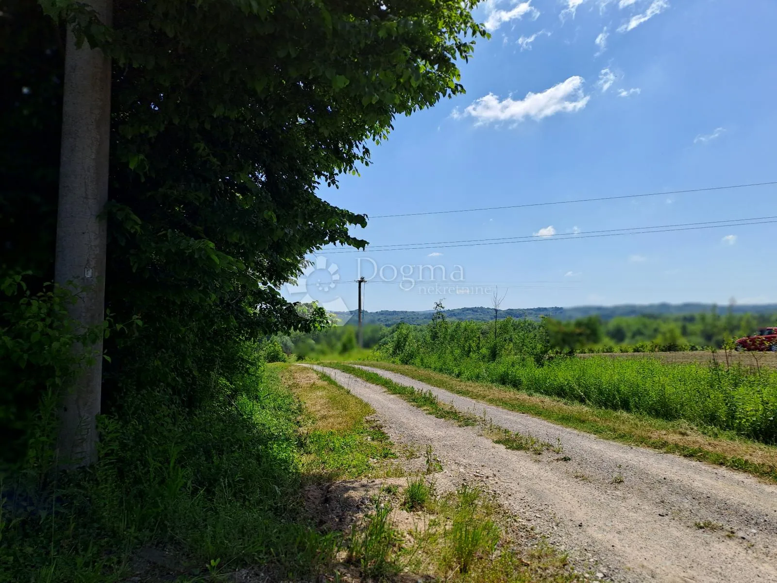 zemljište u blizini 2 kupališta s projektom - slika 10