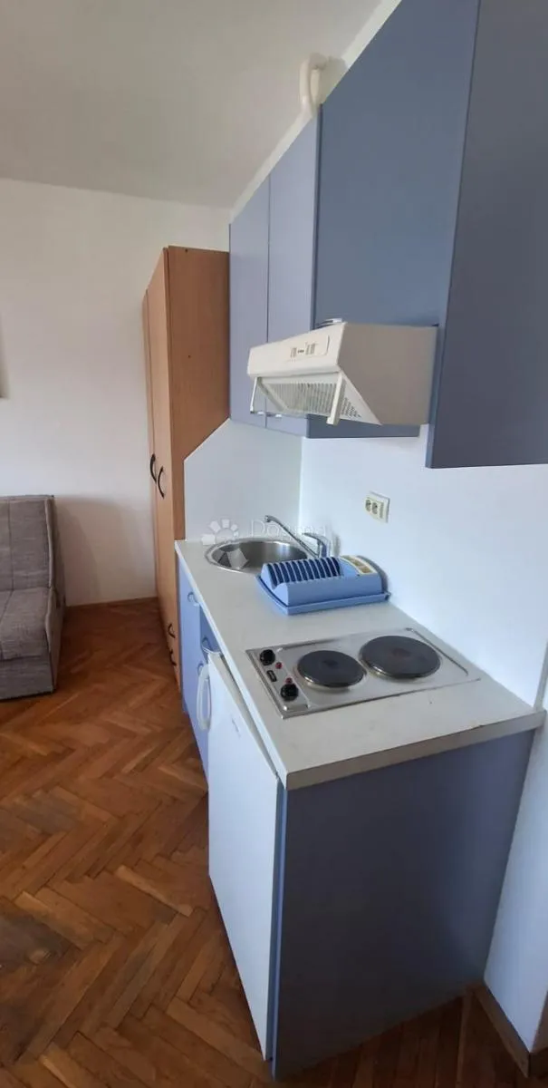 apartmanska kuća, 70m od mora, trogir - slika 10