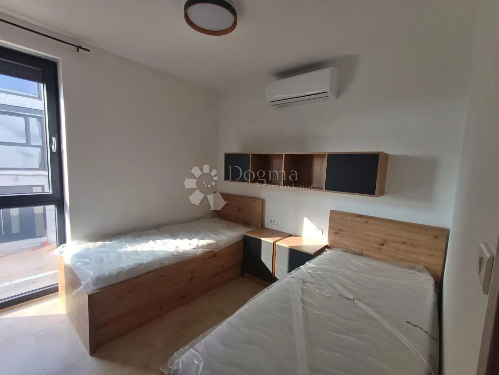namješteni dvosobni stan, 2. kat (novogradanja) - slika 6