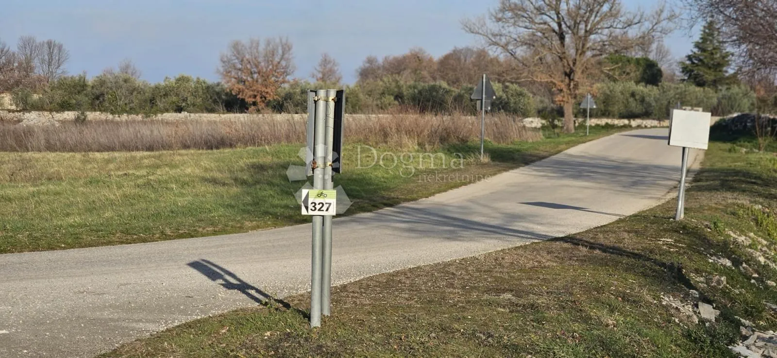 poljoprivredno zemljište na odličnoj lokaciji - 4154 m² - slika 4