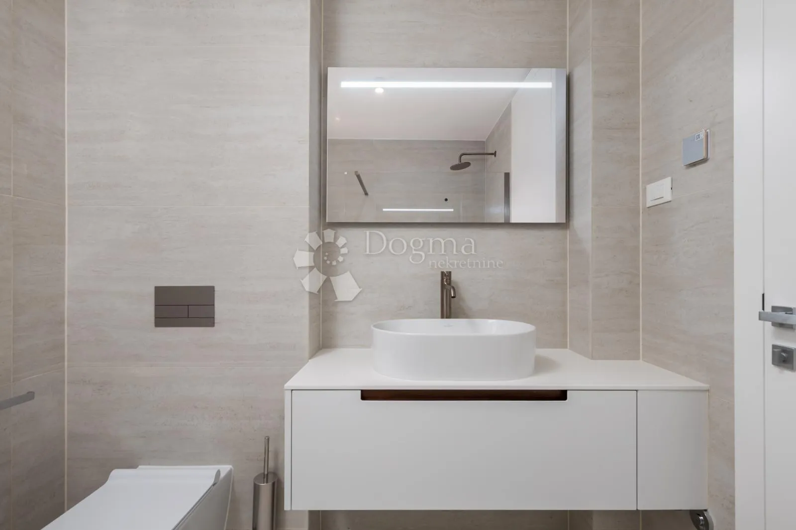 opatija centar stan 103 m2 - slika 7