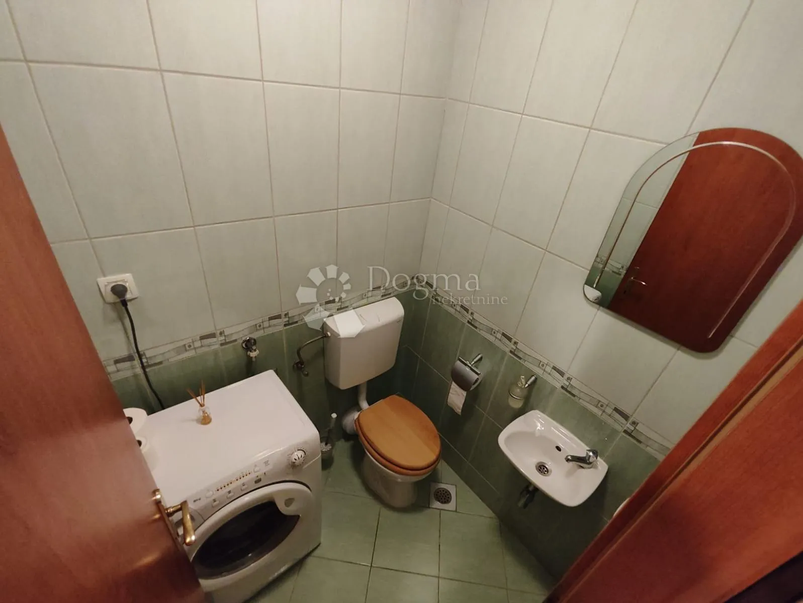 trosobni stan na žnjanu - slika 8