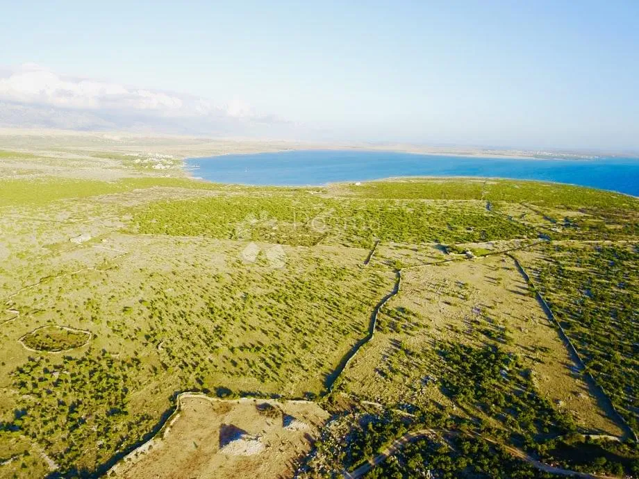 atraktivna građevna parcela s pogledom na more, turistička namjena, 47.893 m2 - slika 2