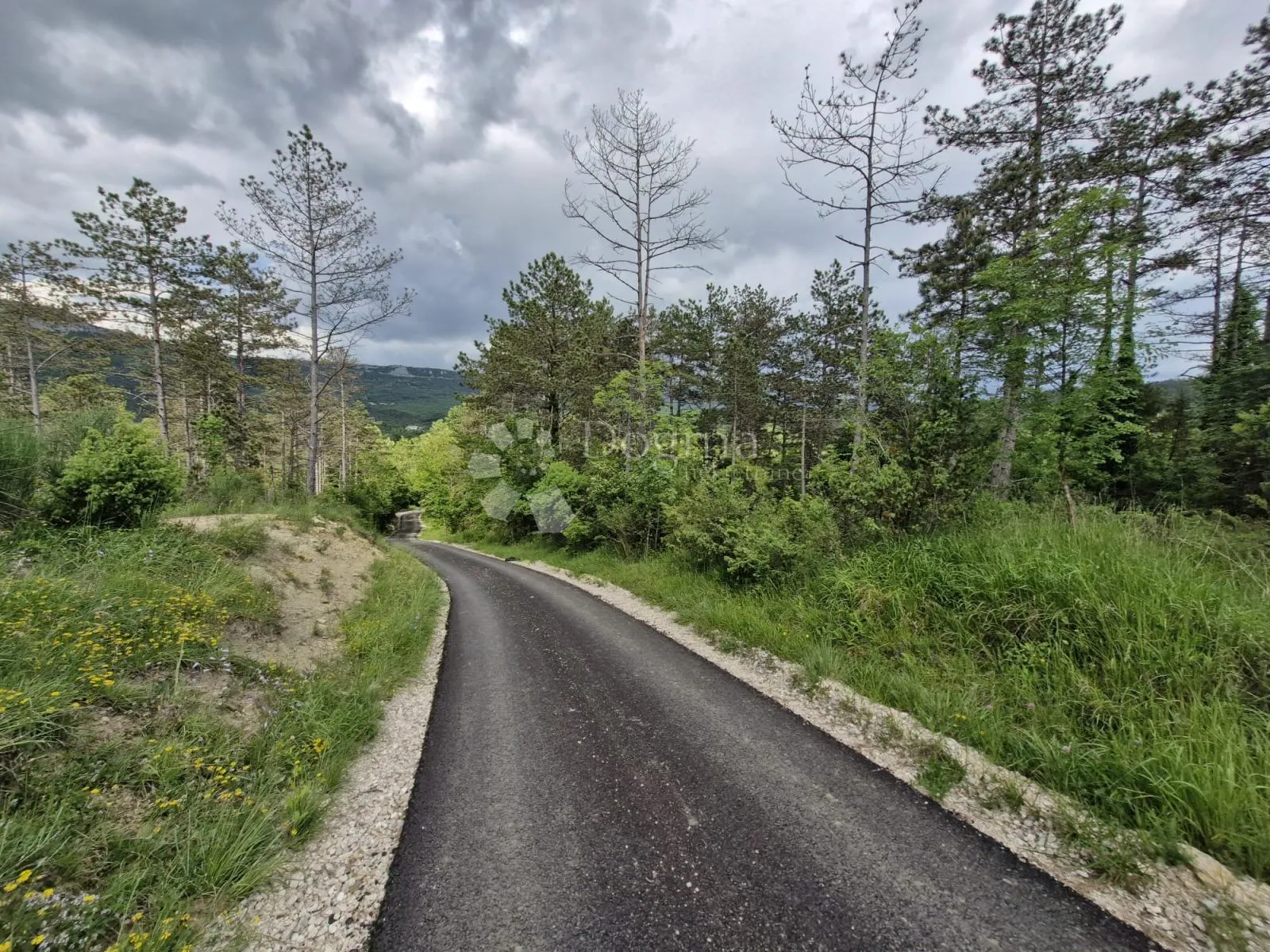 građevinsko zemljište na prekrasnoj lokaciji - slika 3