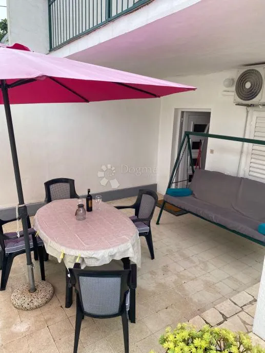 kuća u marini, 165 m² - slika 2
