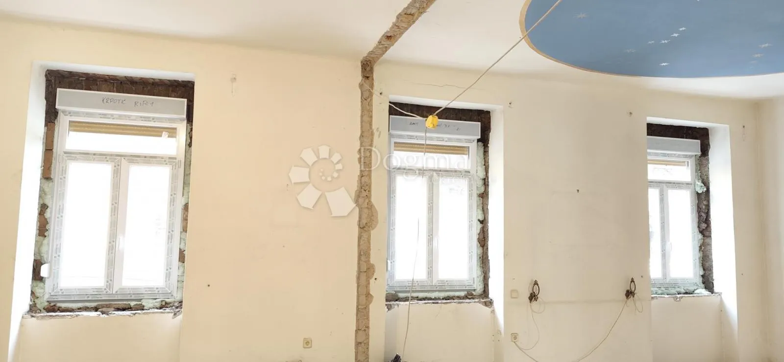 belveder – 3s+db s velikim dnevnim prostorom (32 m²), balkon, projekt adaptacije i nova pvc stolarija uključena - slika 2
