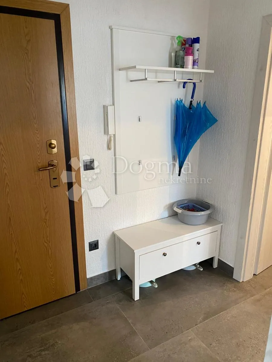 apartman u prizemlju, 2s+db, sa okućnicom i parkingom - slika 6