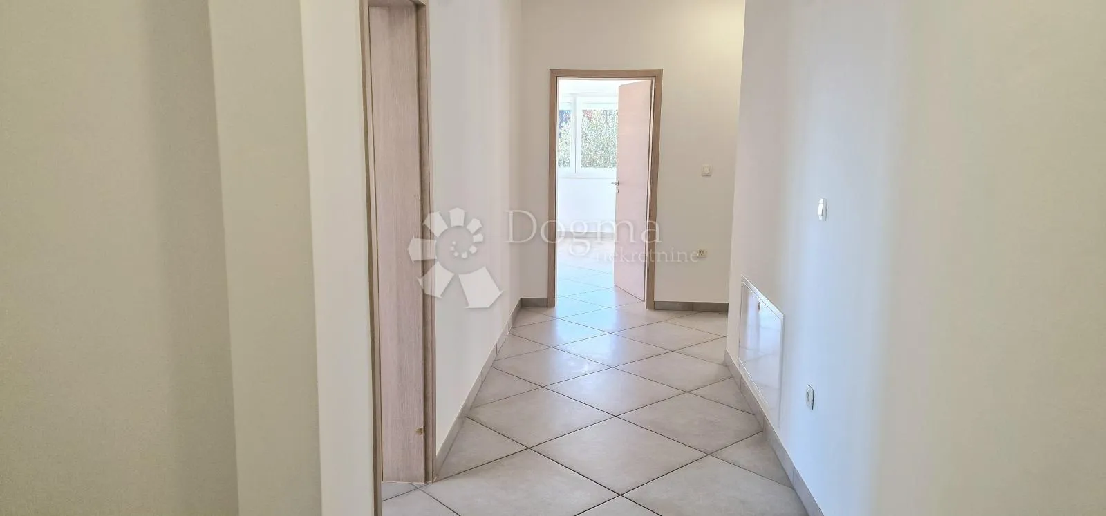 srdoči, 120 m2 2sb/db novo!!! - slika 11