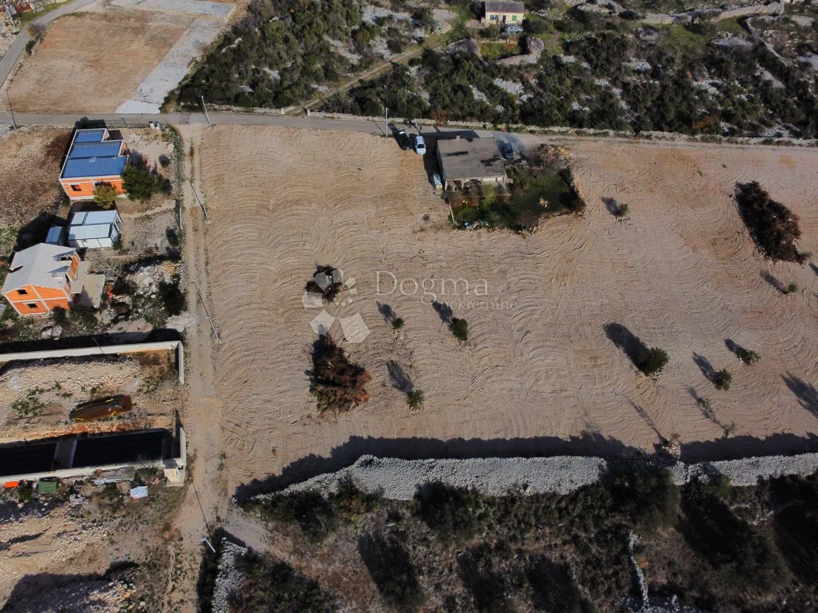 pirovac- građevinsko zemljište 520m2 - slika 4