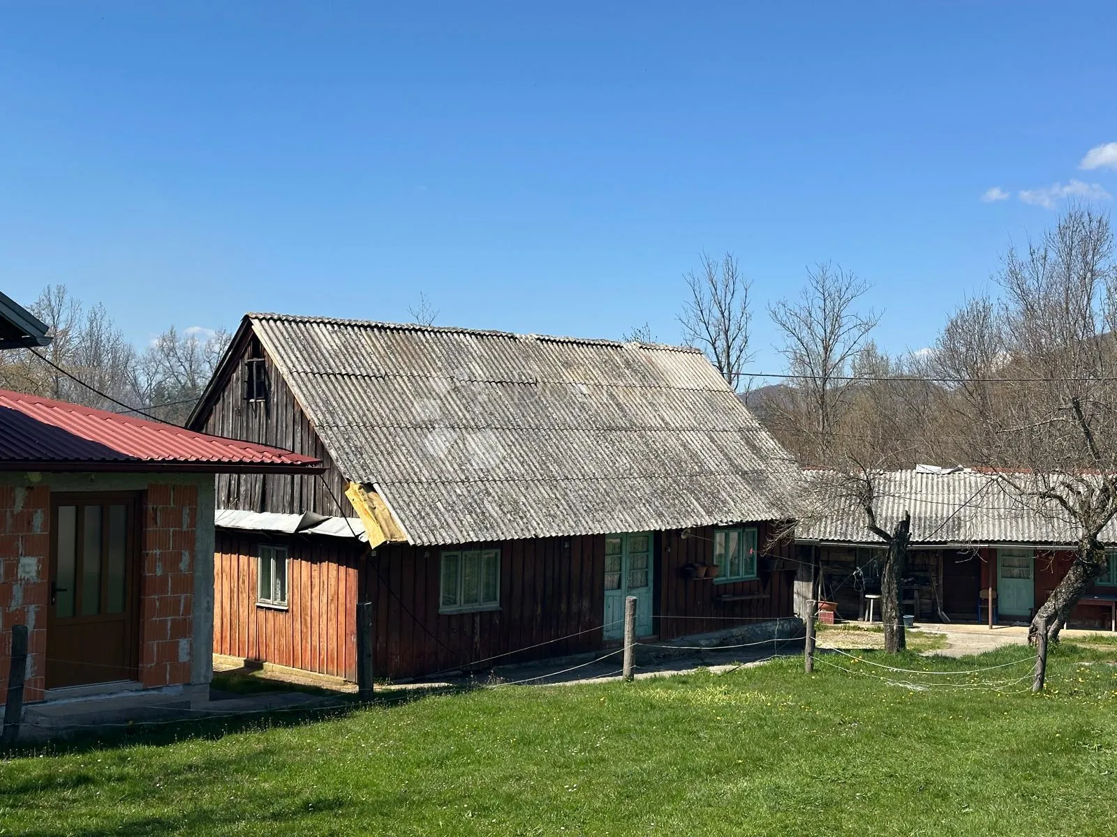 žitnik imanje s više kuća i građevinskih zemljišta - slika 4