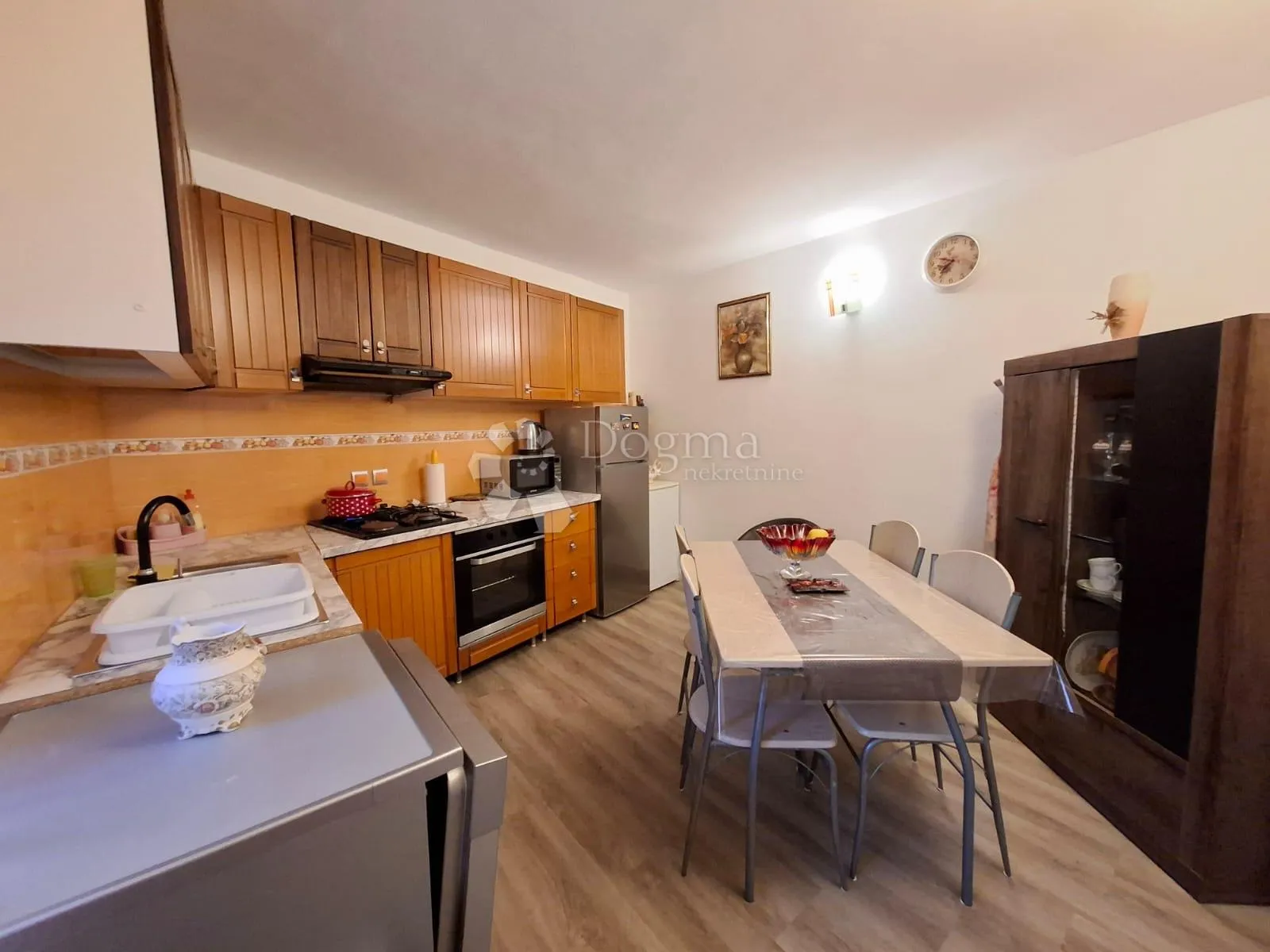 buje - renovirana kamena kuća u starogradskoj jezgri 4ss+db - slika 5