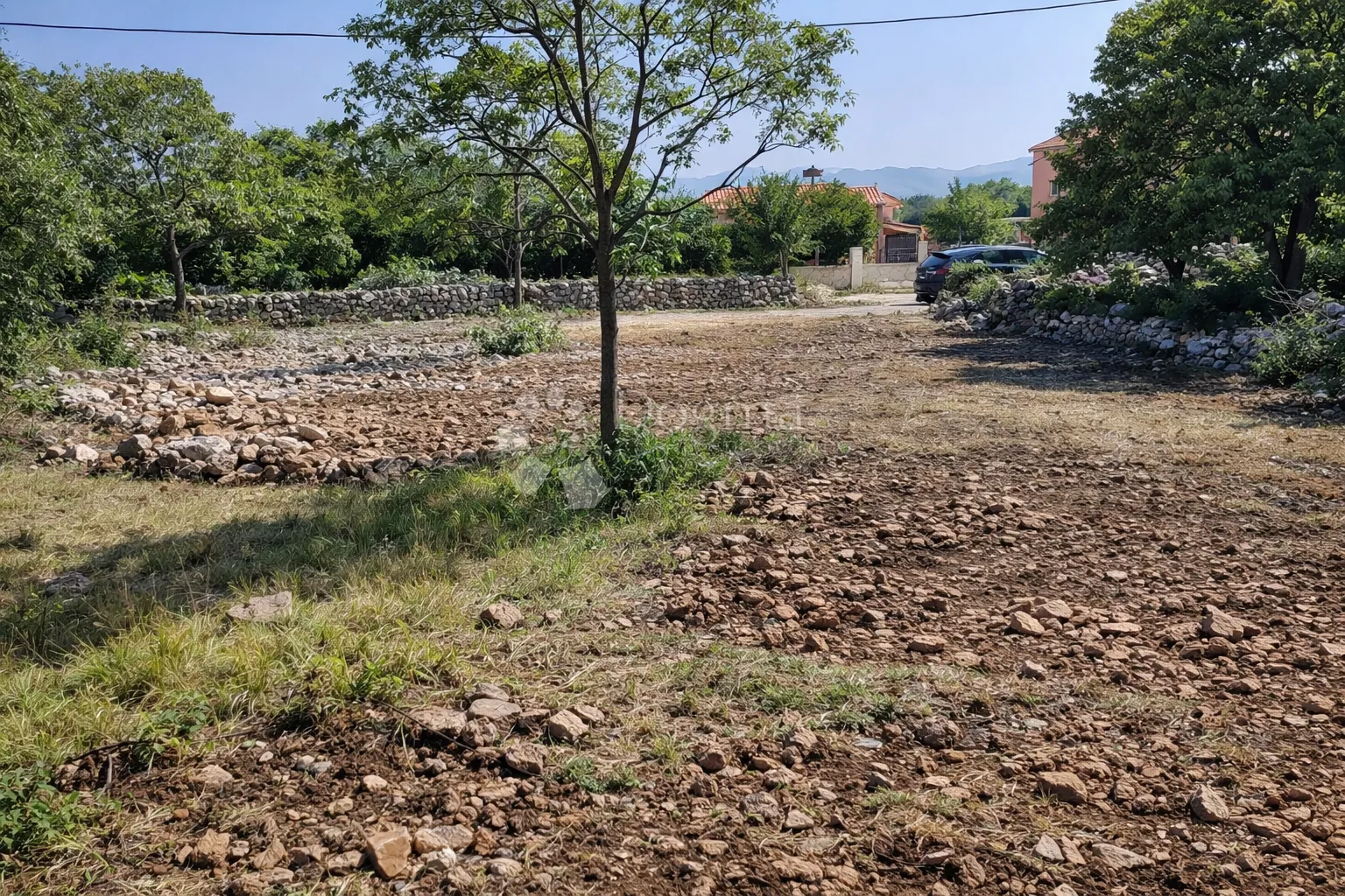 pridraga - građevinsko zemljište 1213 m2 - slika 1
