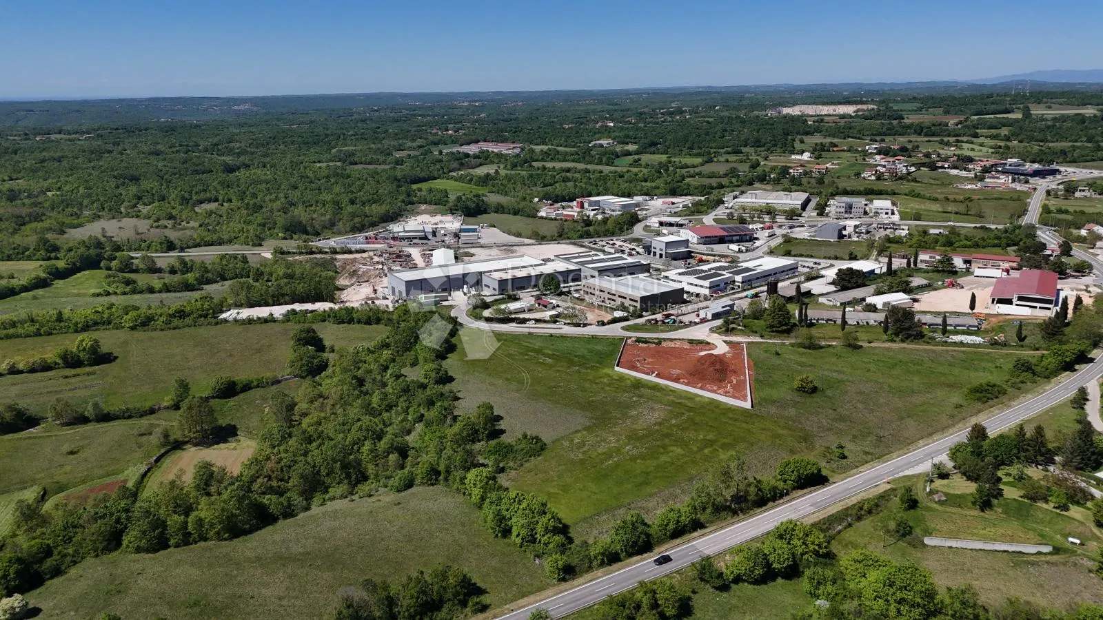 građevinsko zemljište industrijska zona žminj - slika 5