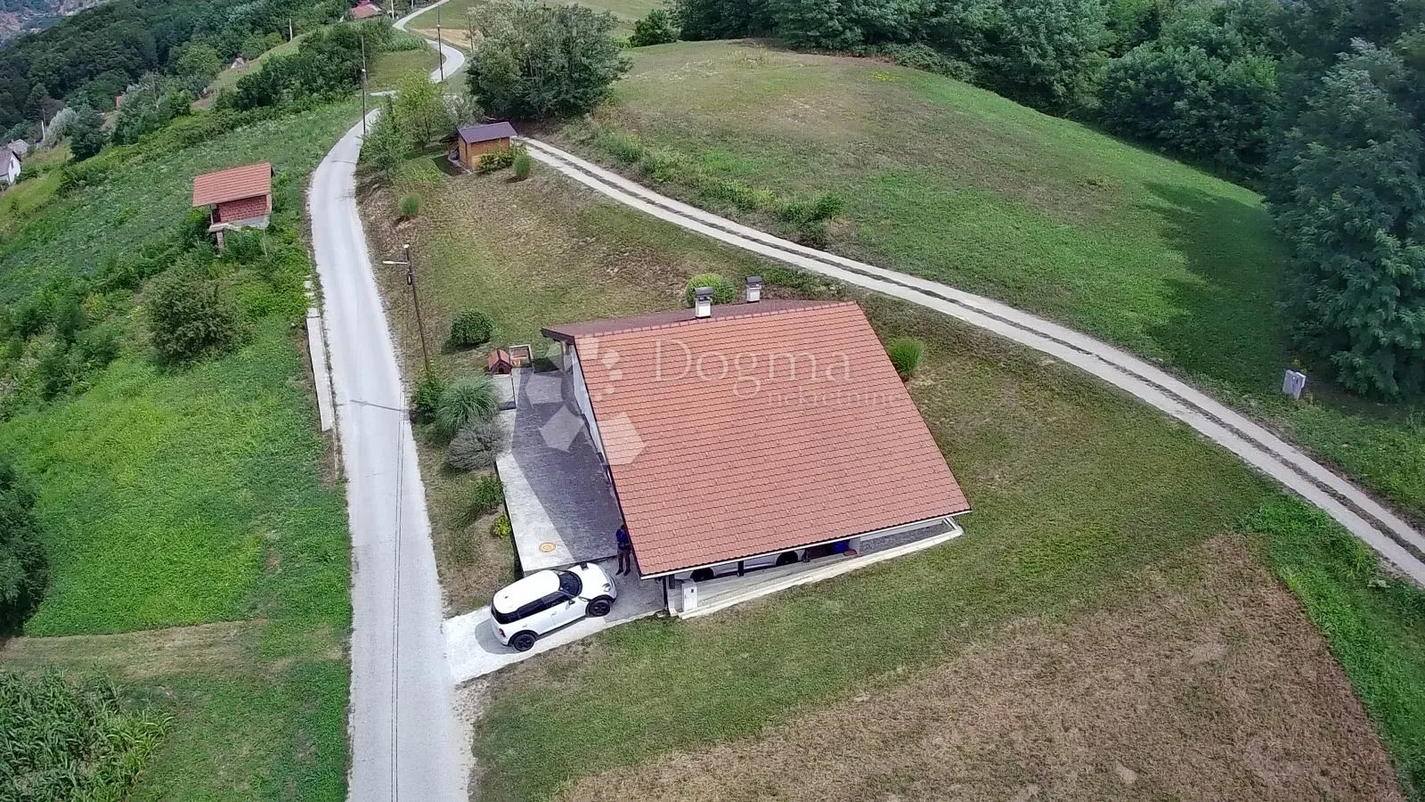 kuća s panoramskim pogledom između zaboka i krapine! - slika 25