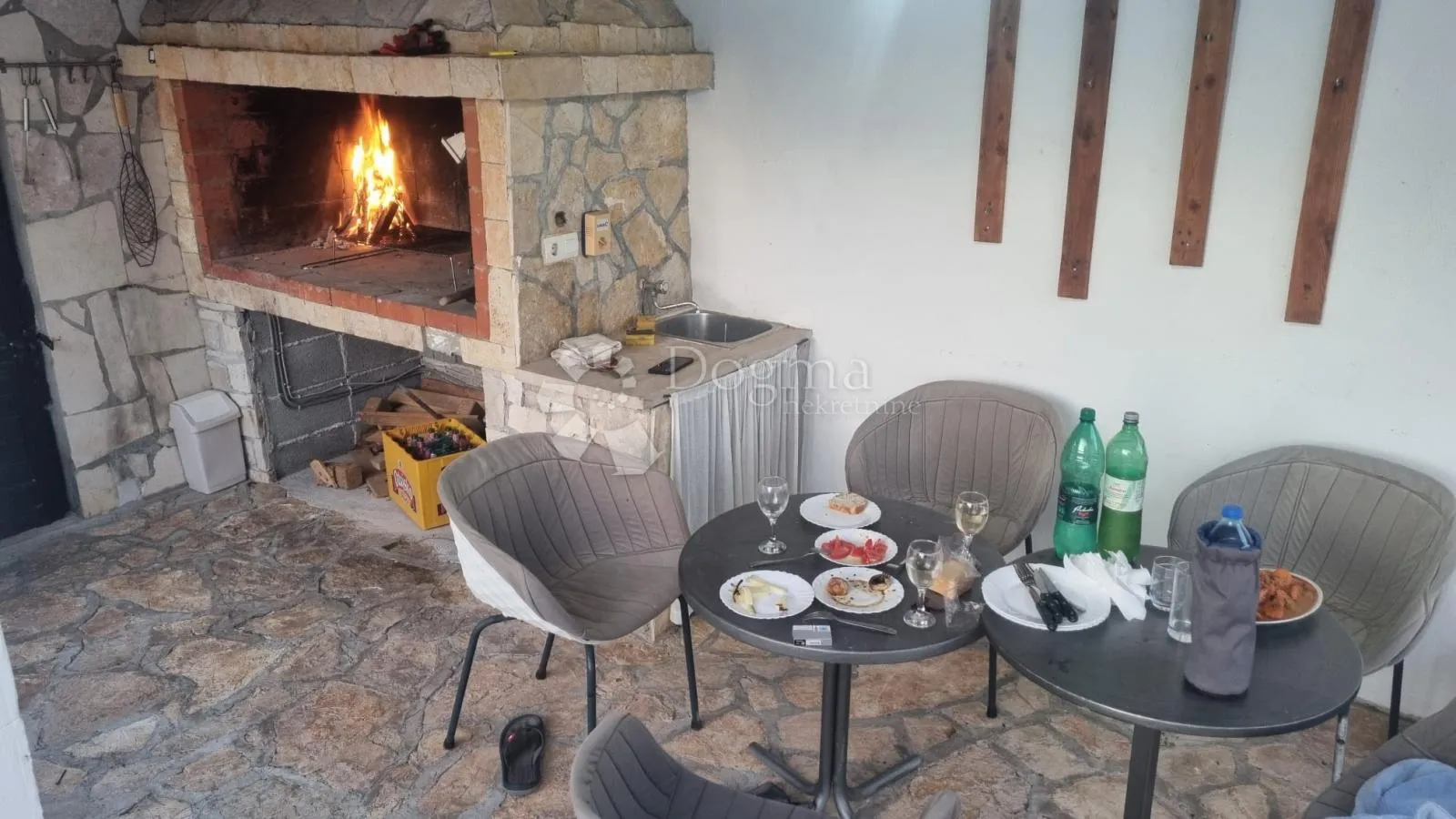 brač-milna-atraktvna vila s bazenom i spektakularnim pogledom na more - slika 38