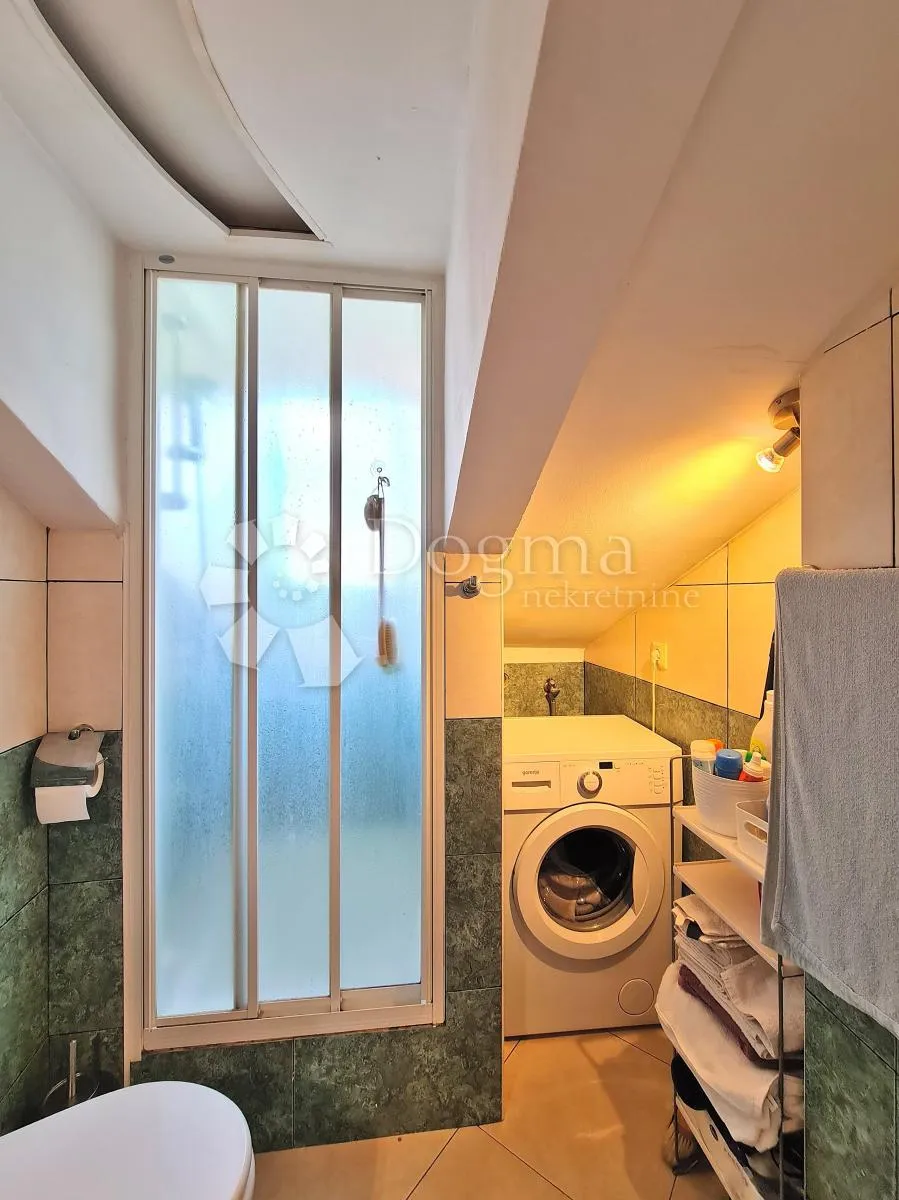 tri apartmana u srcu grada - slika 29