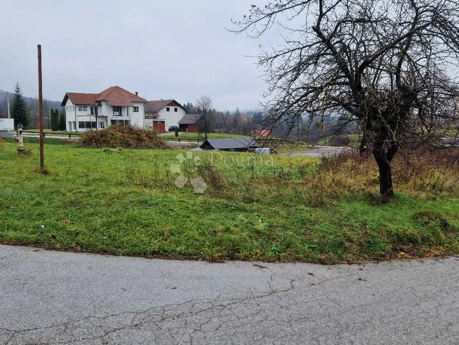 grabovac - građevinsko zemljište na odličnoj lokaciji u blizini plitvičkih jezera - slika 2