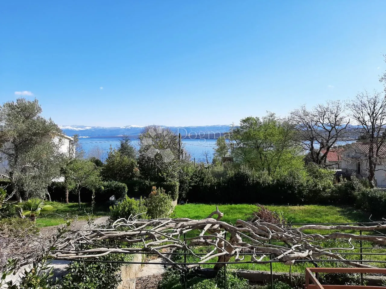 otok krk- kuća sa građevinskom dozvolom na 80 m od mora - slika 3