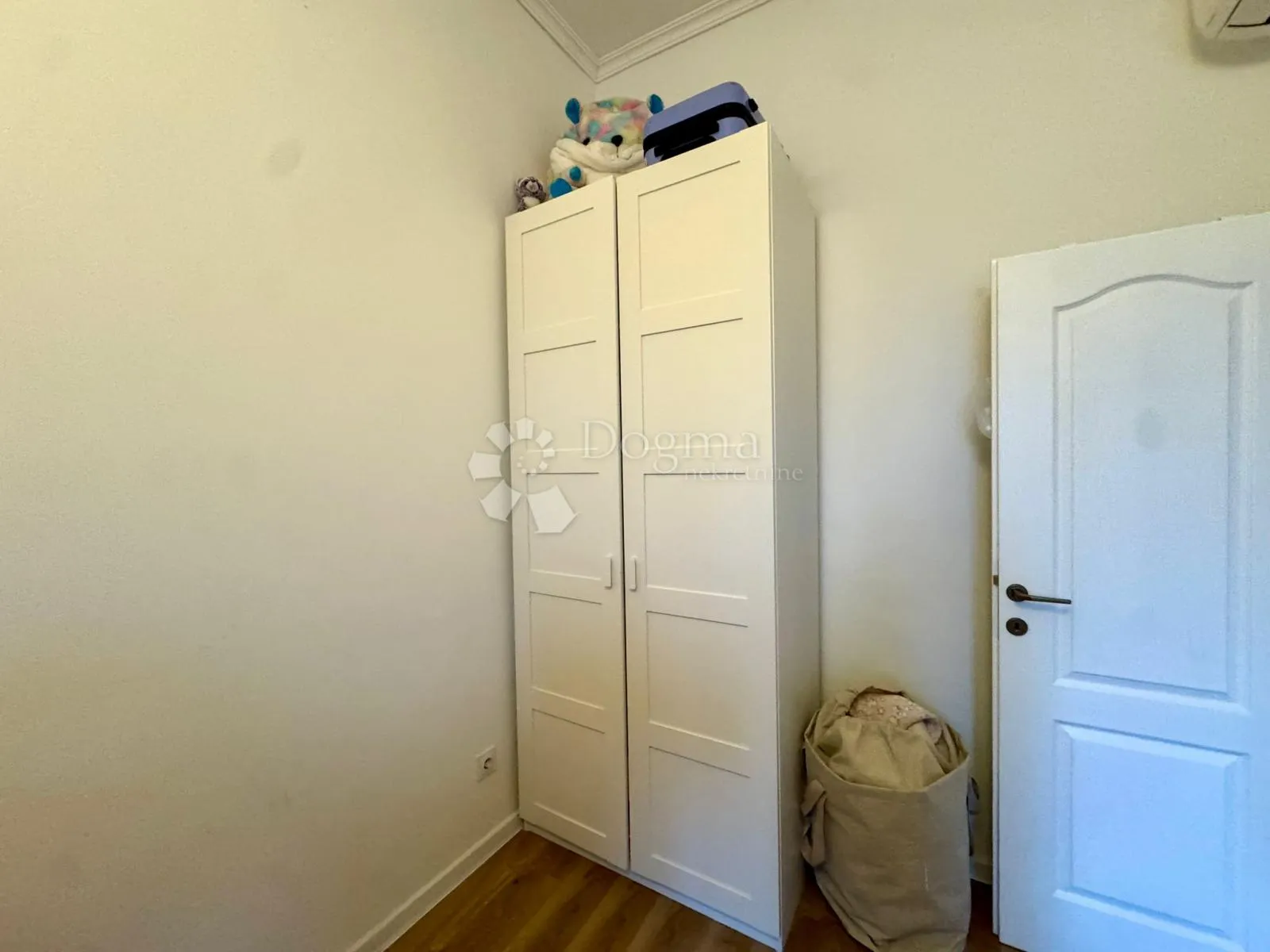 renovirani austrougraski stan, top lokacija - 81,14m2 - slika 17