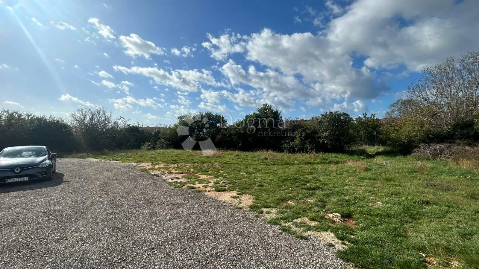 građevinsko zemljište 579 m², šikići – pula - slika 2