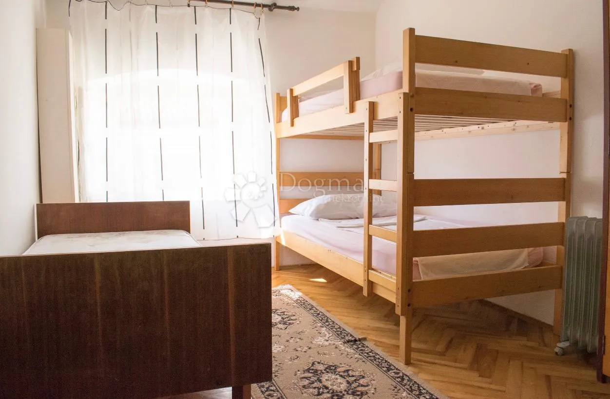 poreč-stan u centru grada 58 m² - slika 5