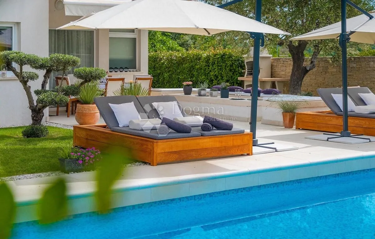 vila sa vlastitim wellness centrom u rovinju - slika 17