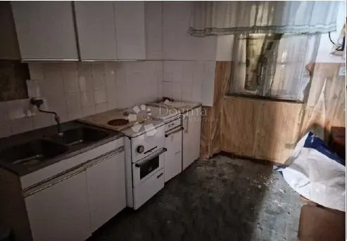 kamena starina za adaptaciju na otoku braču - slika 8