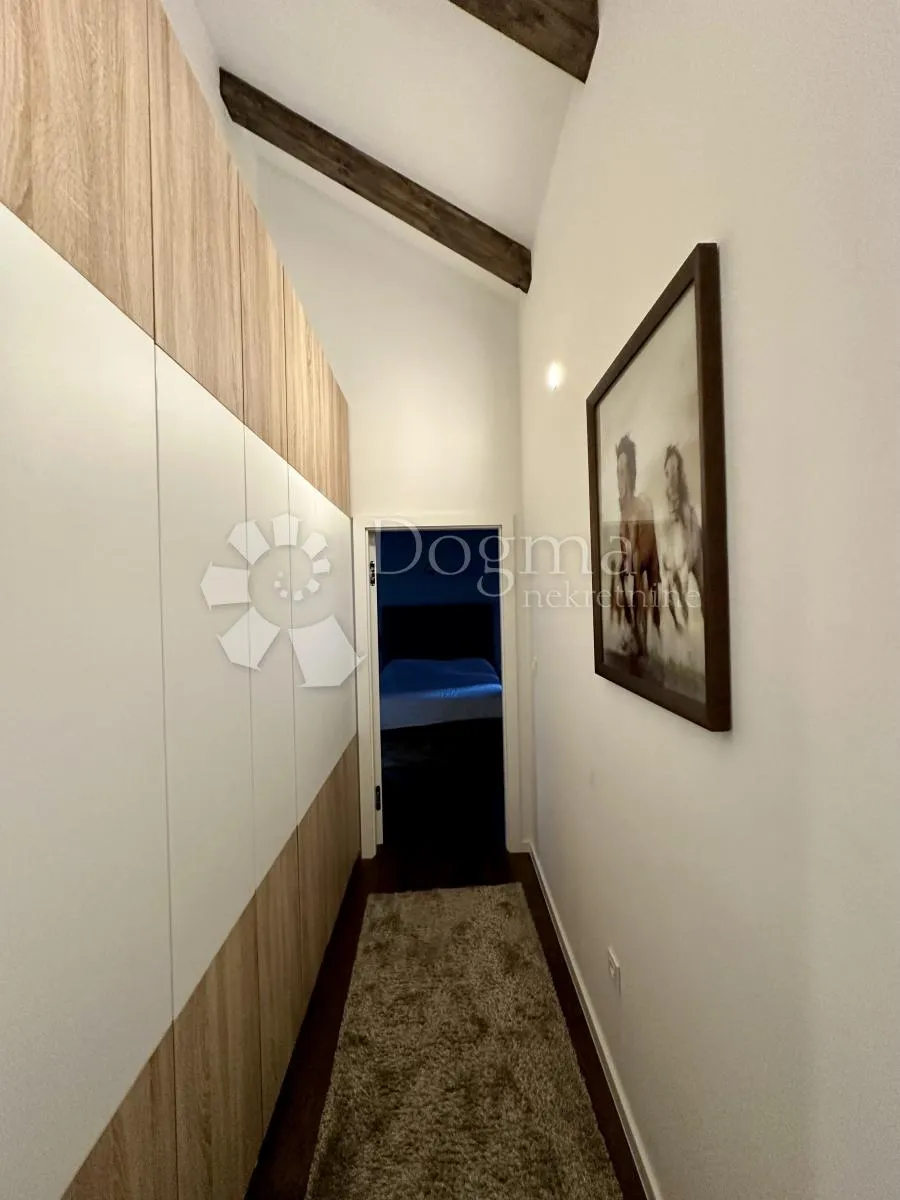 penthouse 140m2 kompletno namješten prilika!! 300m od mora - slika 10