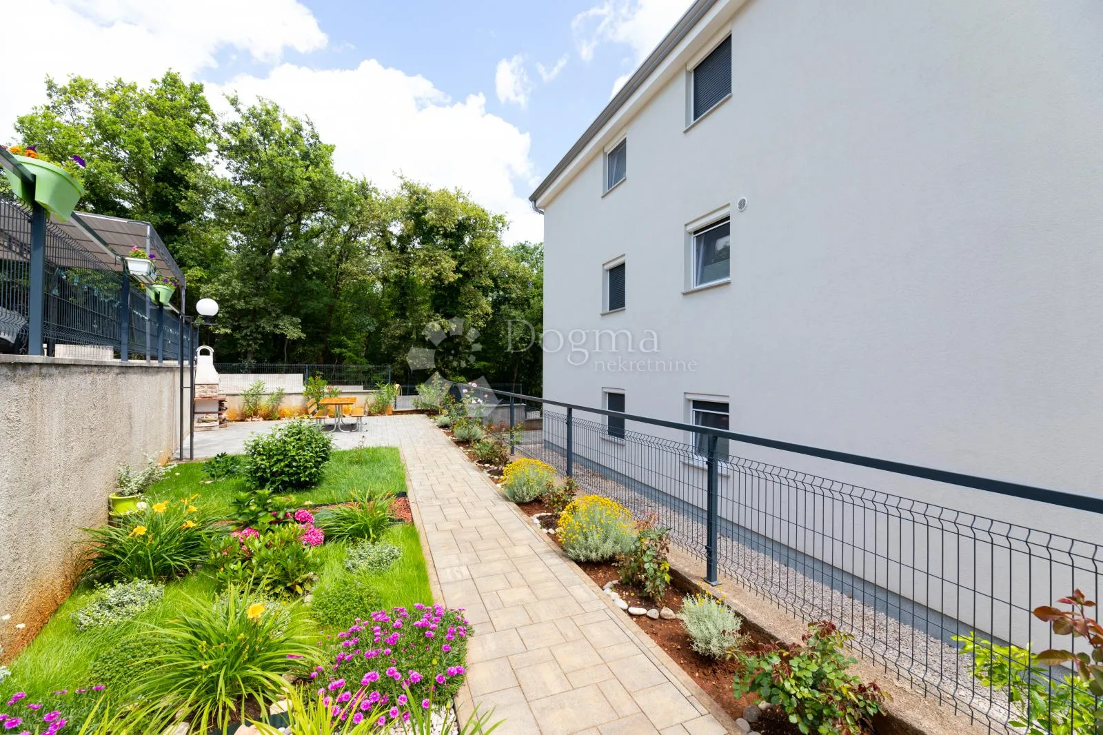 super apartman blizu čižića - slika 26