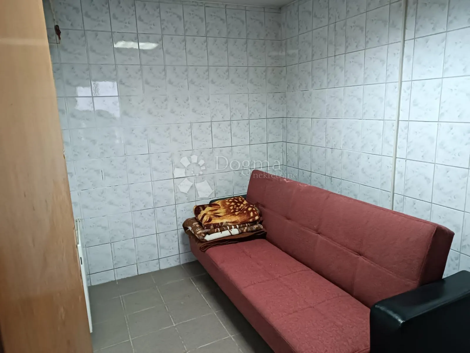 prilika - poslovni prostor donja dubrava (najam 1200€) - slika 8