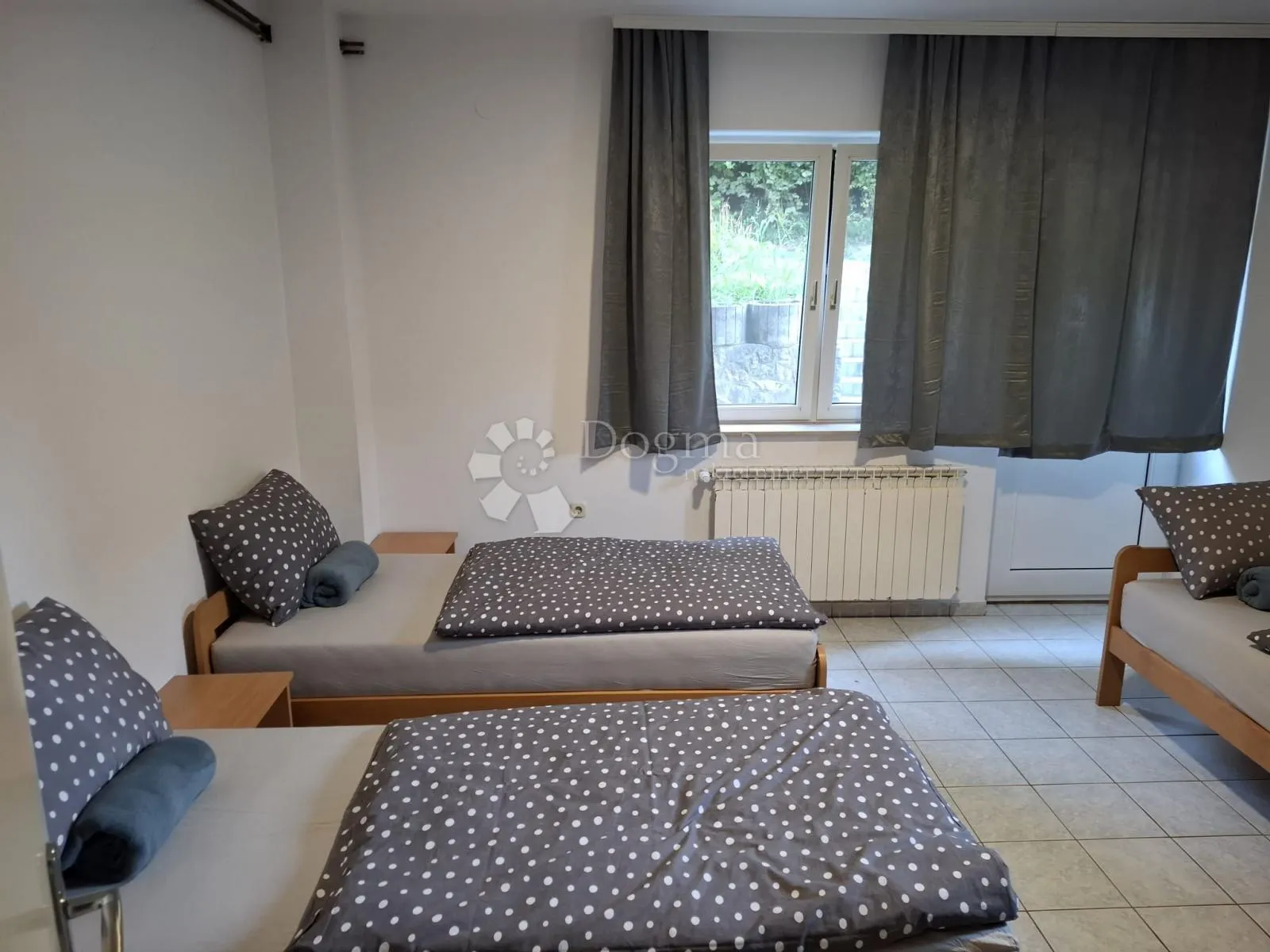 idealno za radnike: prostrani stan, 10 osoba, štefanovec - slika 11