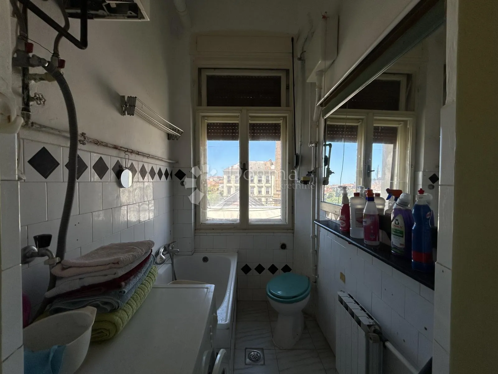 centar rovinja | 72,5 m² | pogled na more i stari grad | garaža + vrt - slika 12