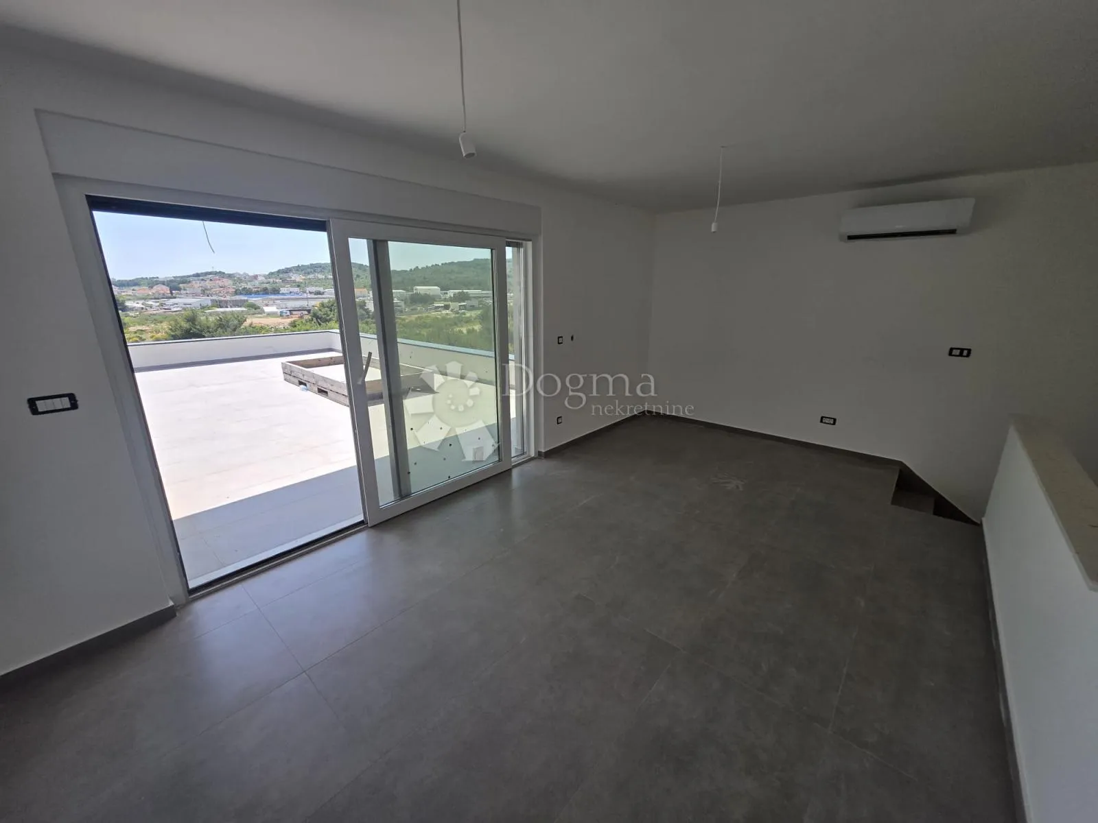 vodice - predivni stan u novogradnji , top cijena - slika 20