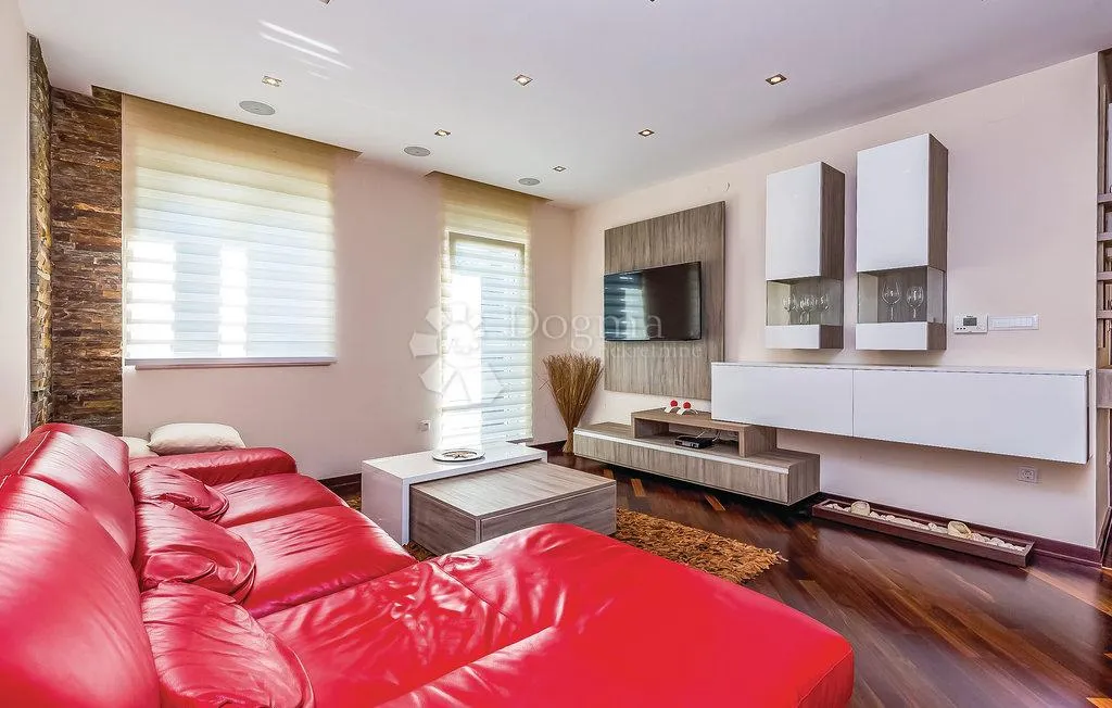 apartman 10 metara od mora sa bazenom crikvenica - slika 9