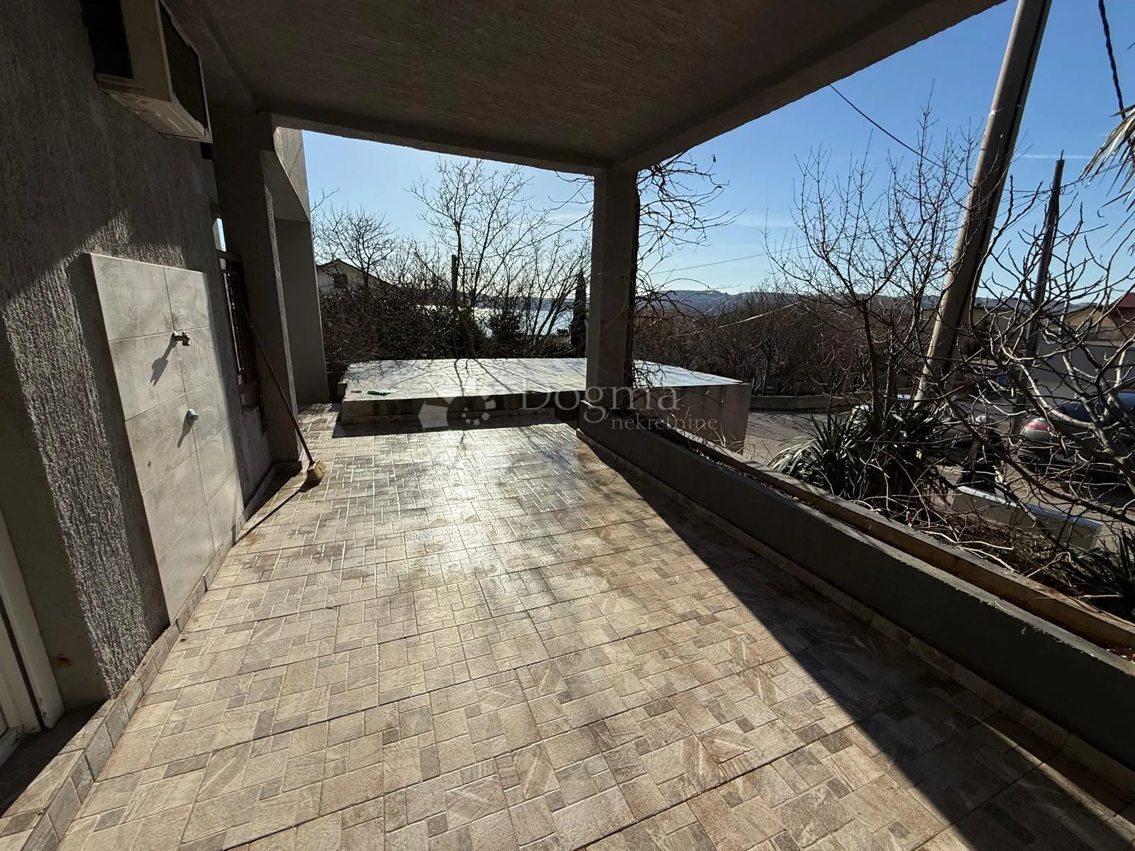 apartman s dvje terase i pogledom na more - slika 4