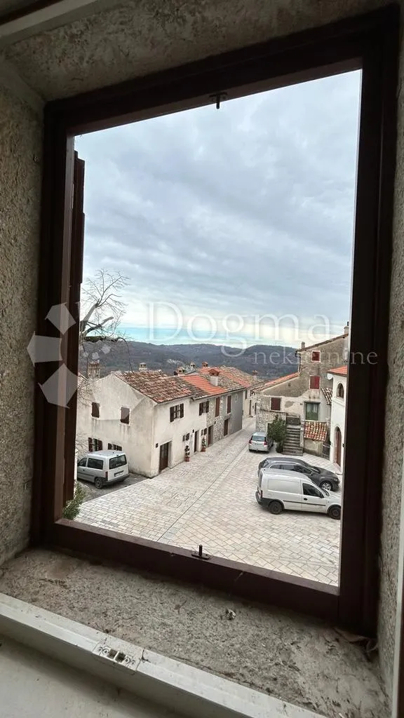 kuća u centru pićna - novi krov, fasada i instalacije - slika 14