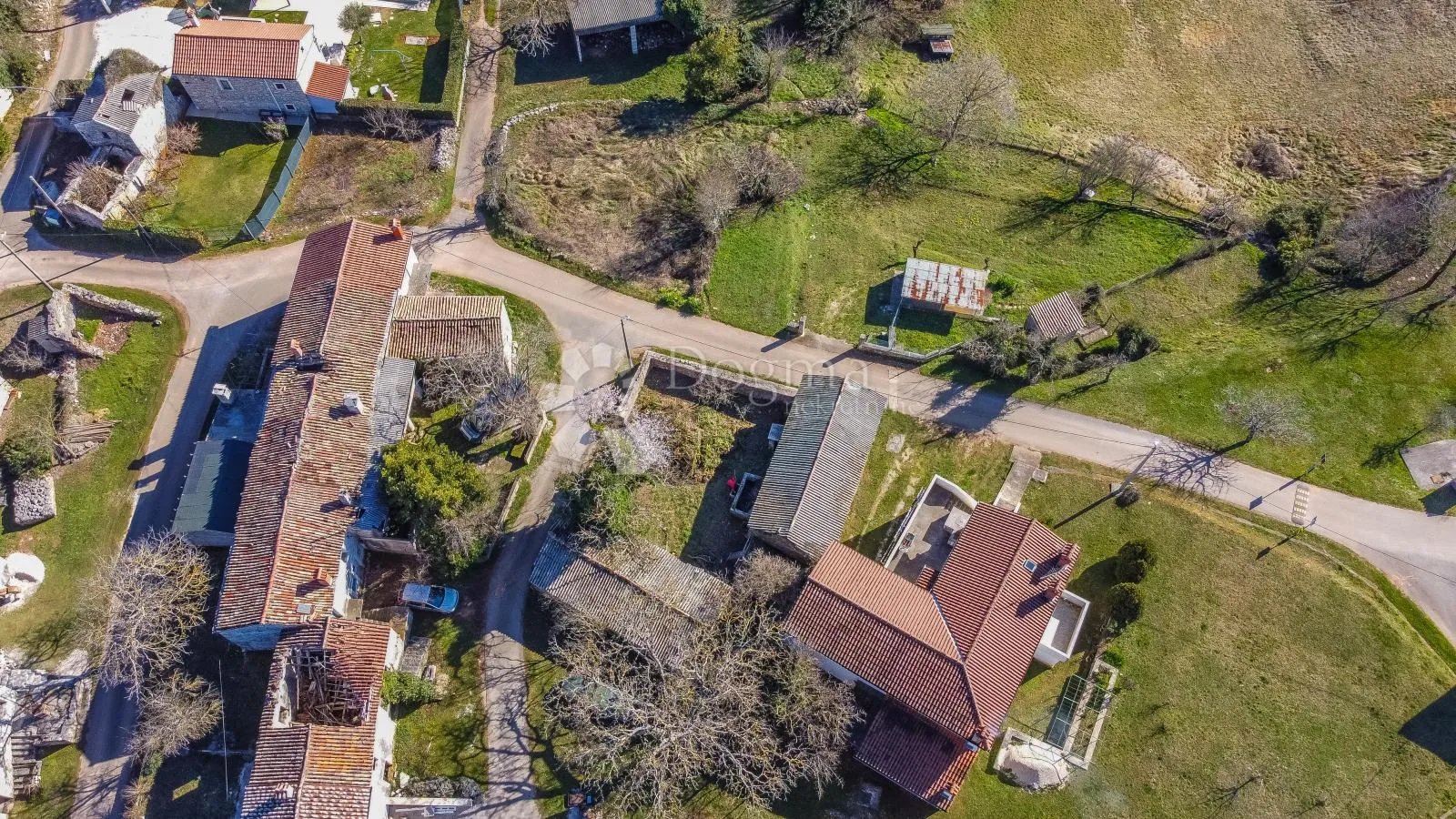 kuća sa gospodarskim objektom za adaptaciju u središnjoj istri - slika 31