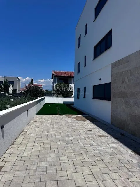 privlaka novogradnja prizemlje 90m2 - slika 6