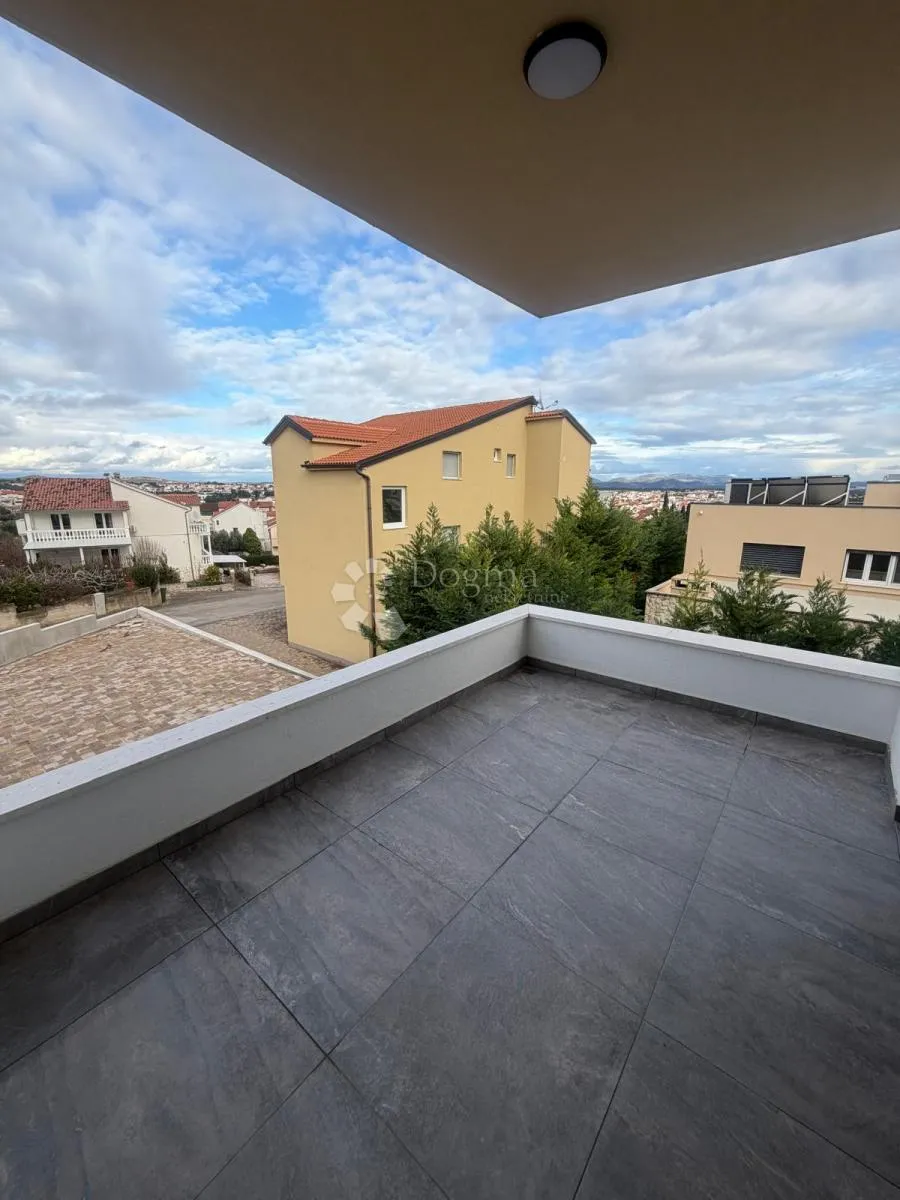 vodice - novogradnja dvosoban stan sa krovnom terasom s4 - slika 6