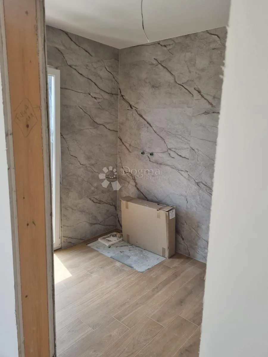 moderna vila s infinity bazenom -pula/štinjan - slika 12