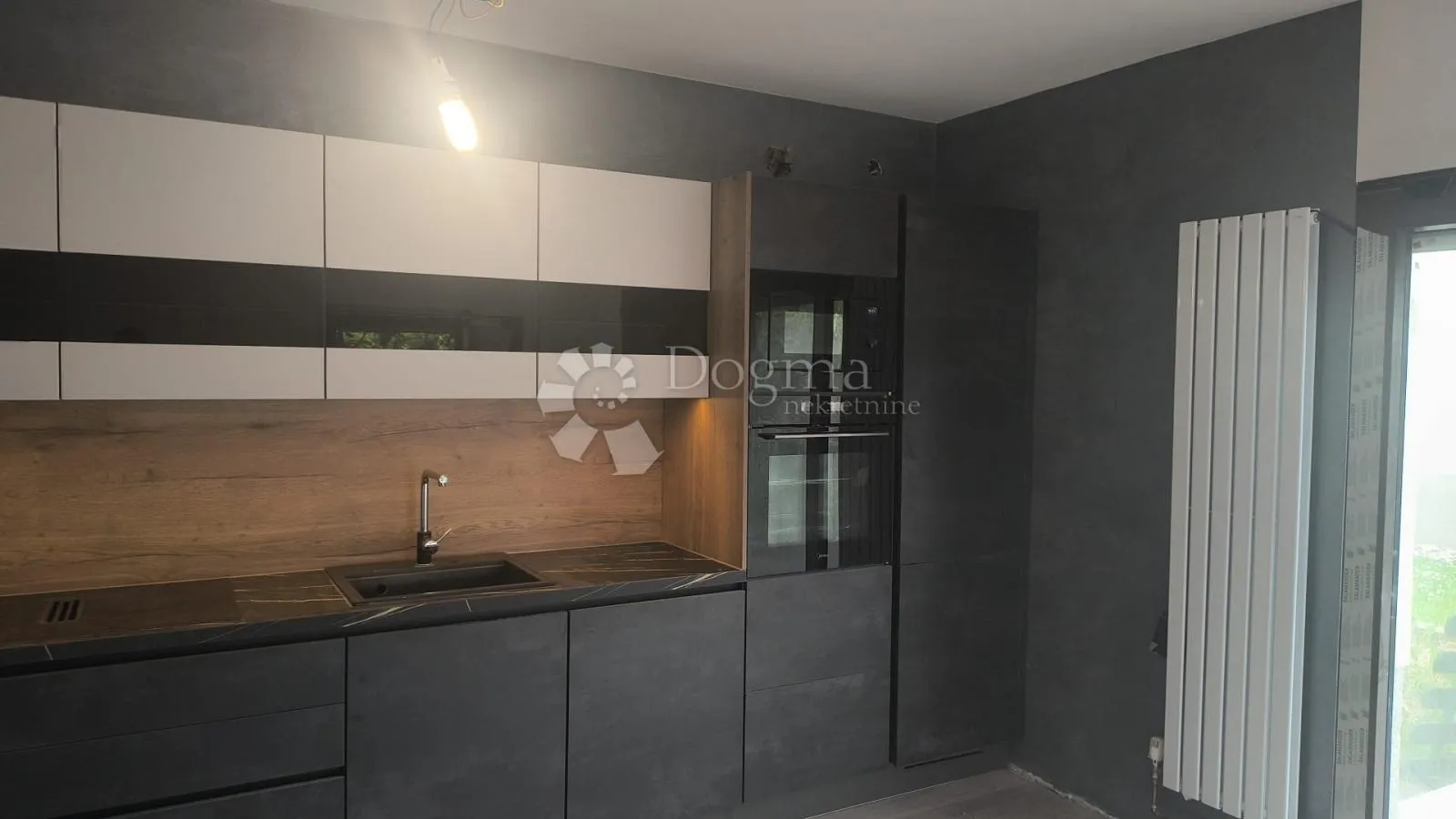 mikulići – stan 75 m² s terasom i izlazom u vrt - slika 2