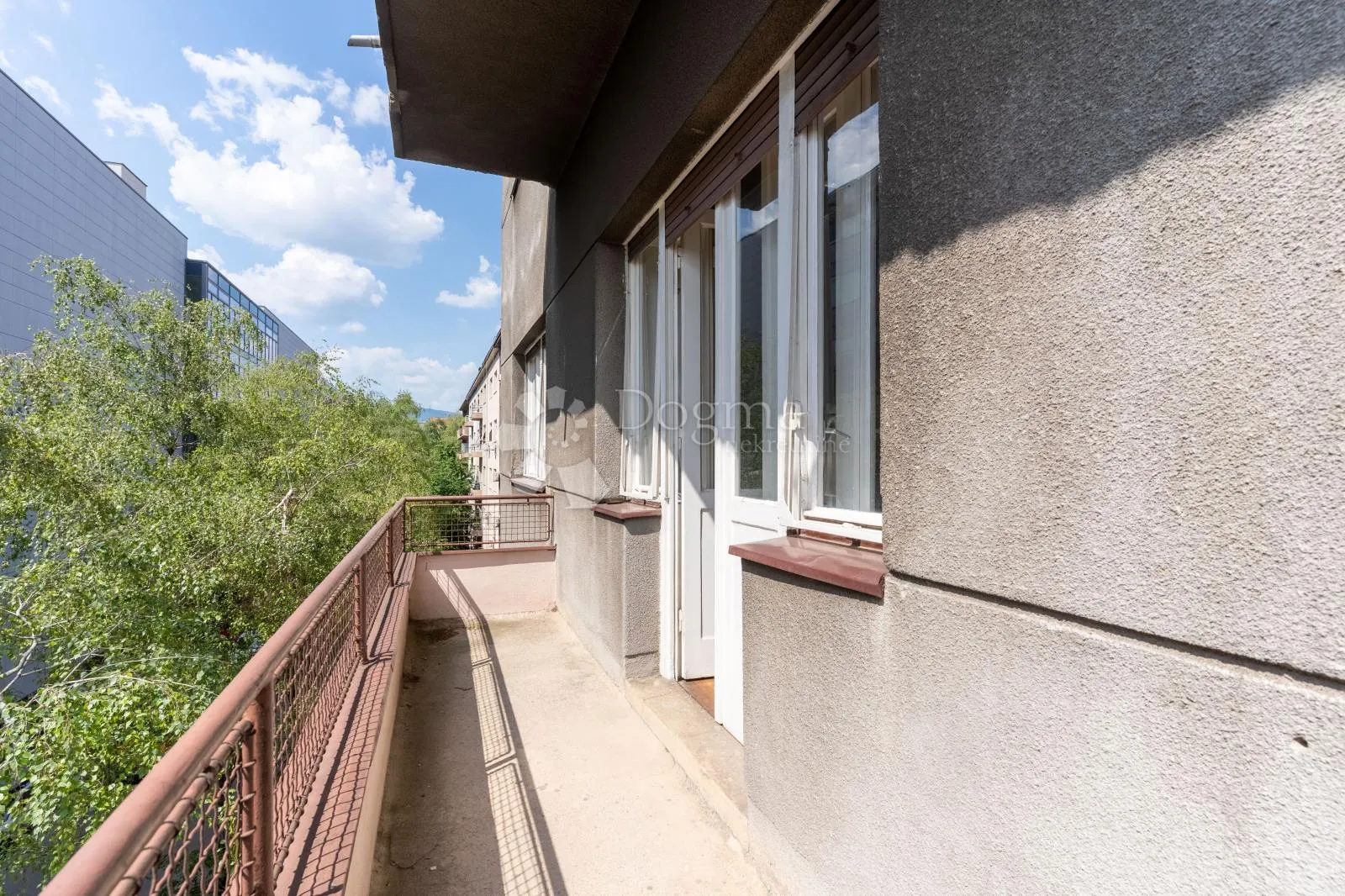 građanski stan kod branimir centra, lift - slika 11