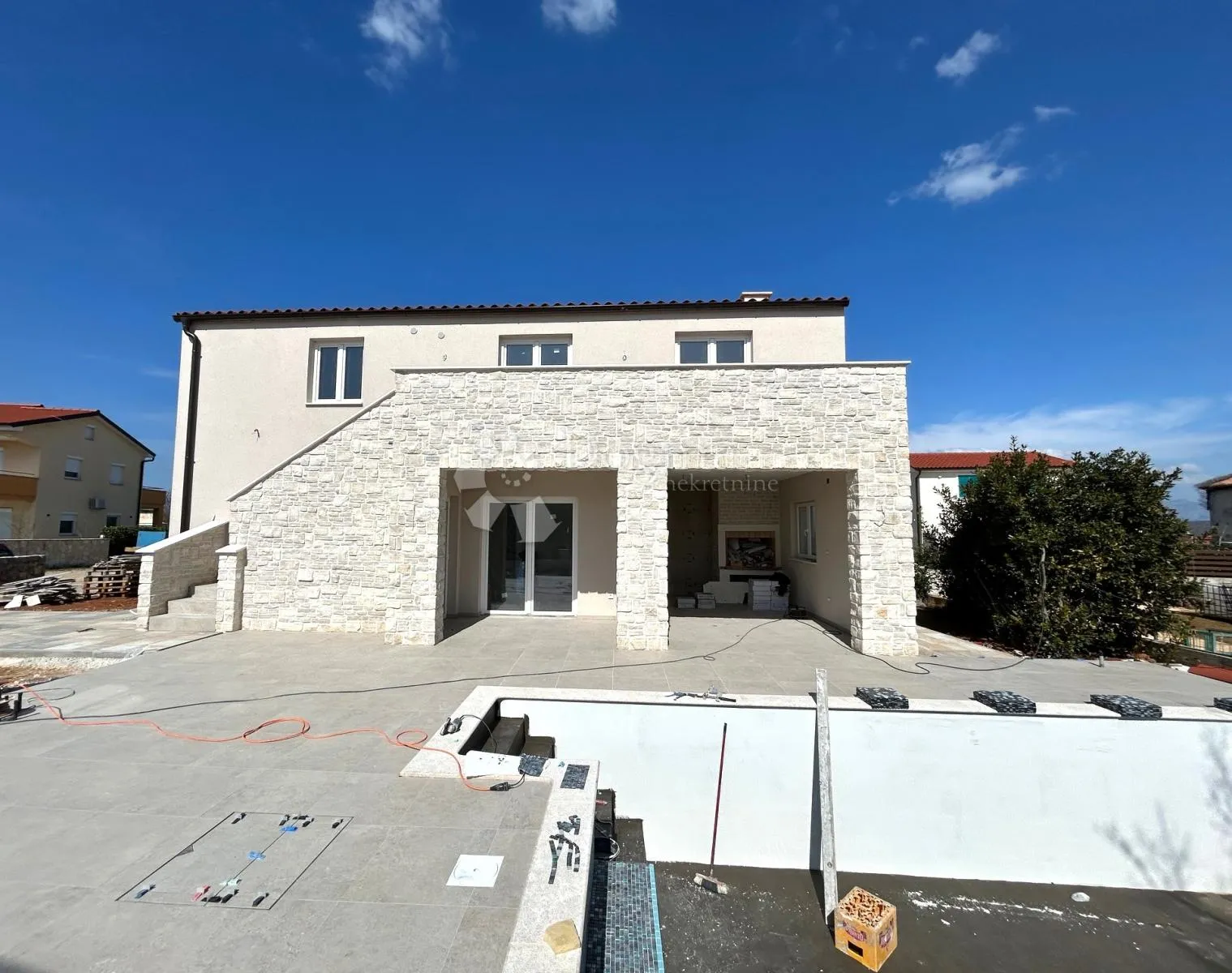 krk – sveti anton, nova kuća s bazenom i 4 spavaće sobe - slika 3