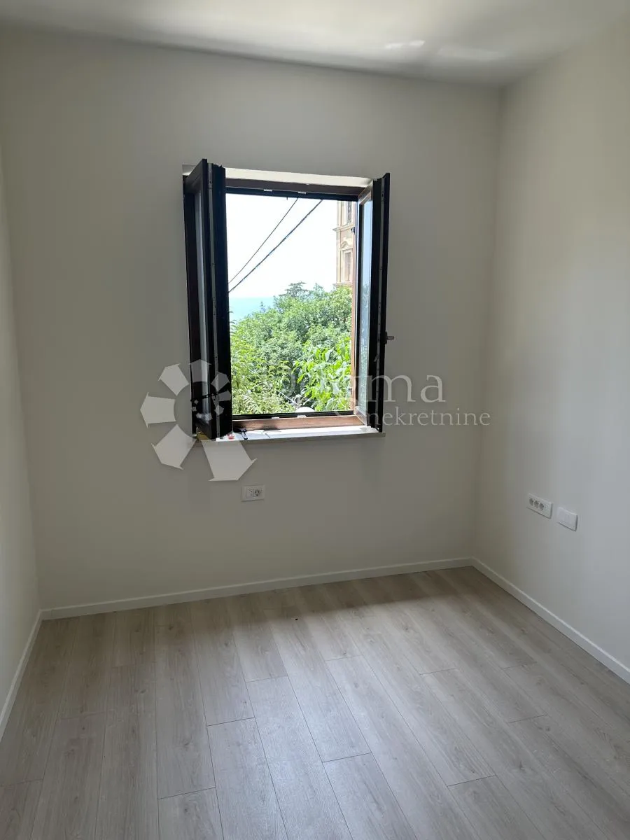 samostojeća kuća bulevard, 250 m² plus garaža 54,59m2 - slika 5