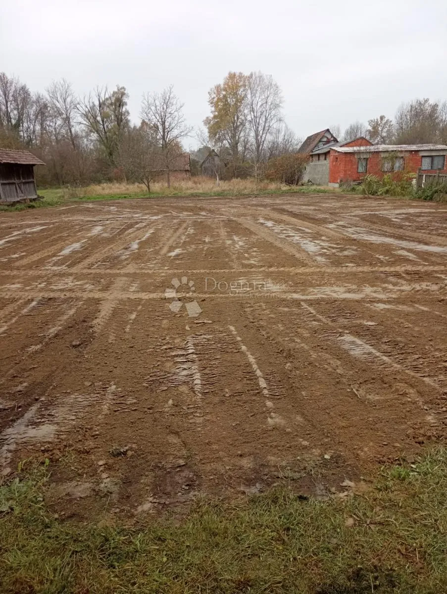 građevinsko zemljište, desno željezno, stambena zona - slika 3