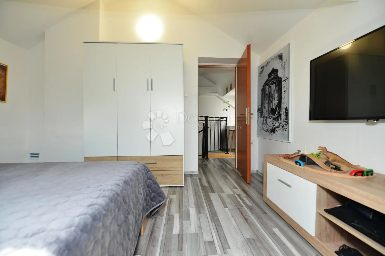 kolovare - izvrsna lokacija! 50m od mora, dvoetažni stan 93m2 - slika 17